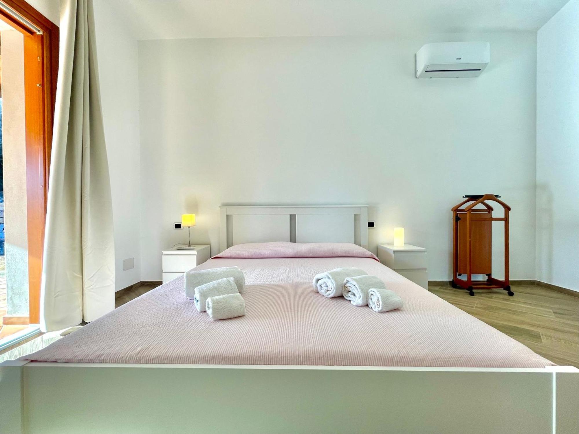 Cronta Apartments Bari Sardo Exterior photo